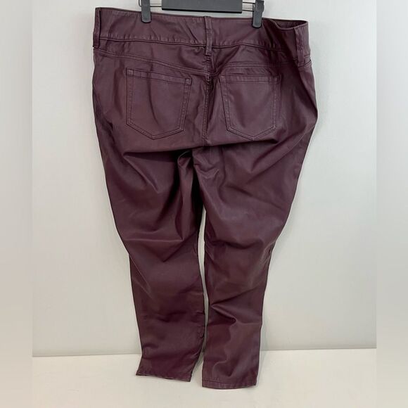 Torrid Plus Size Premium Faux Leather Jegging in Oxblood - Picture 5 of 9